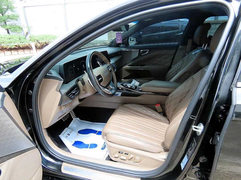 KIA K8 - Vista 5