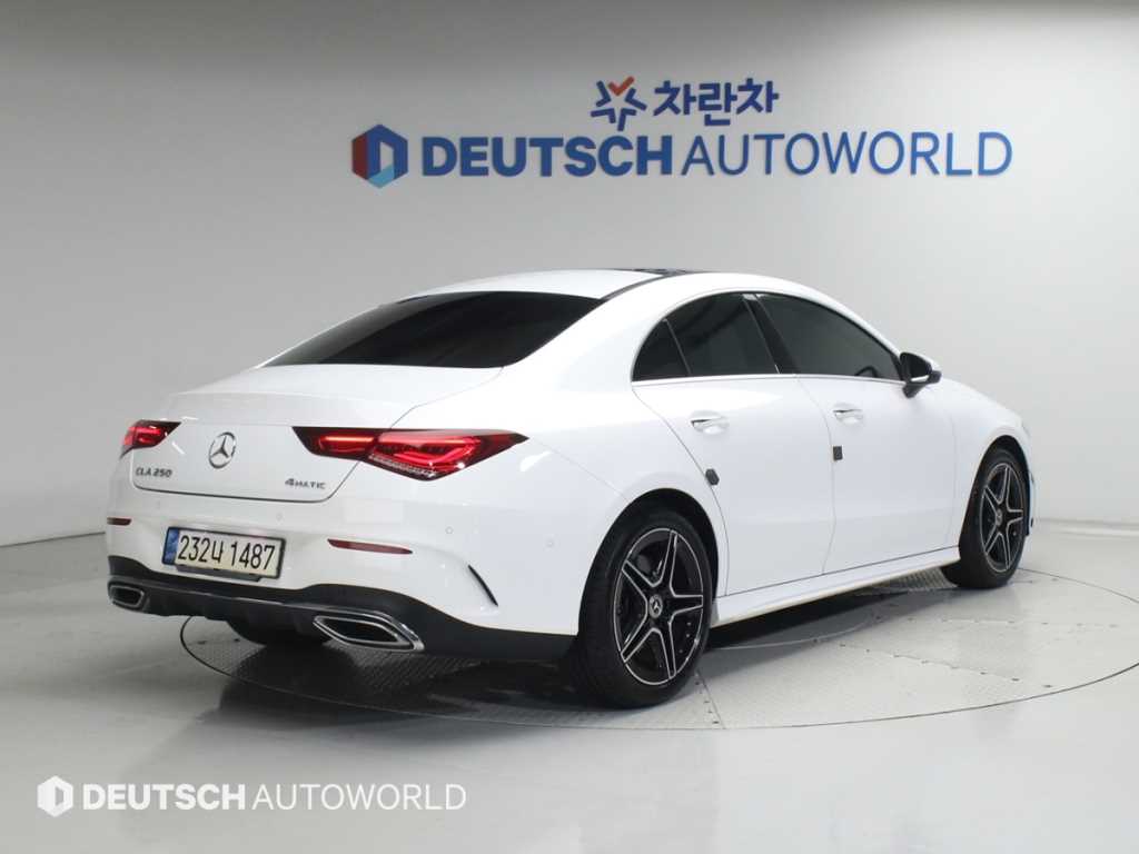 Mercedes Benz CLA Class - Vista 2