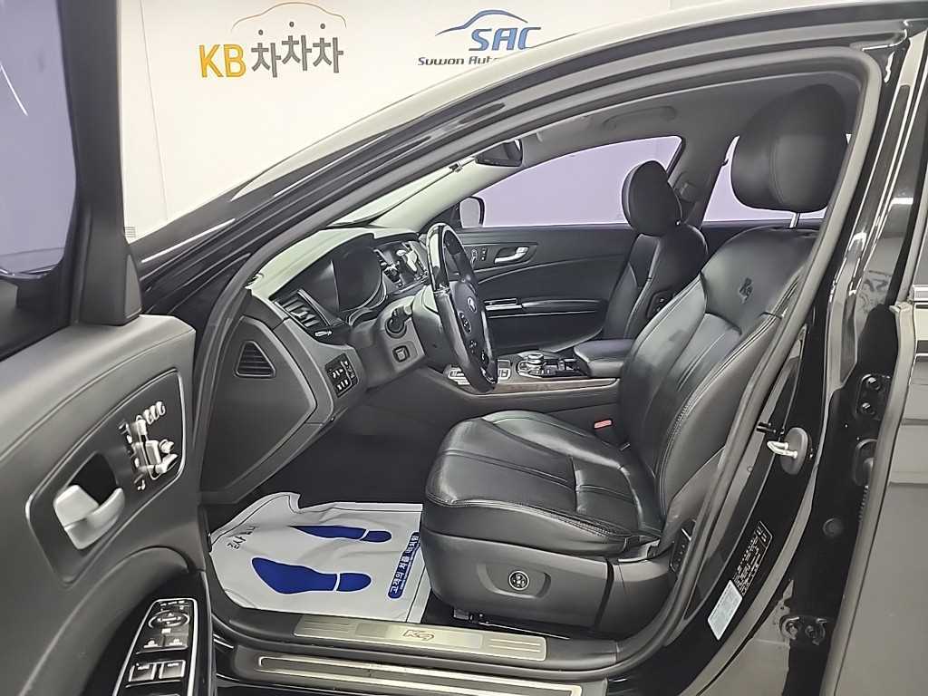 KIA K9 - Vista 11