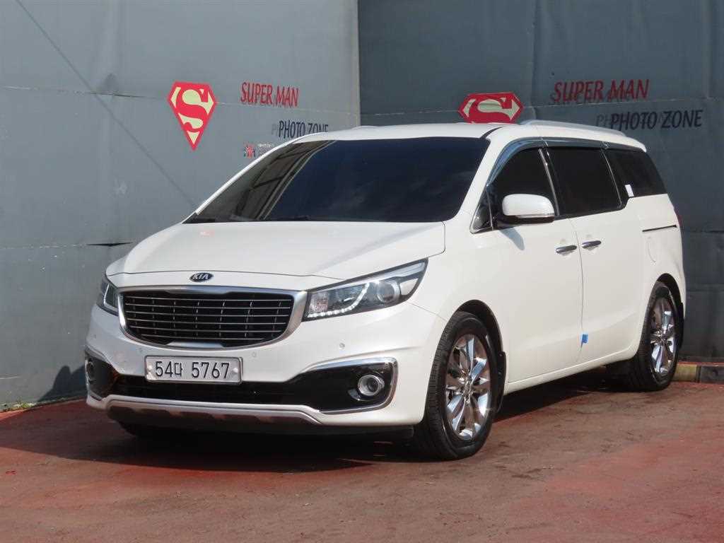 KIA Carnival 2017 Blanco - Importación desde Corea - HF Imports Iquique - Foto 1