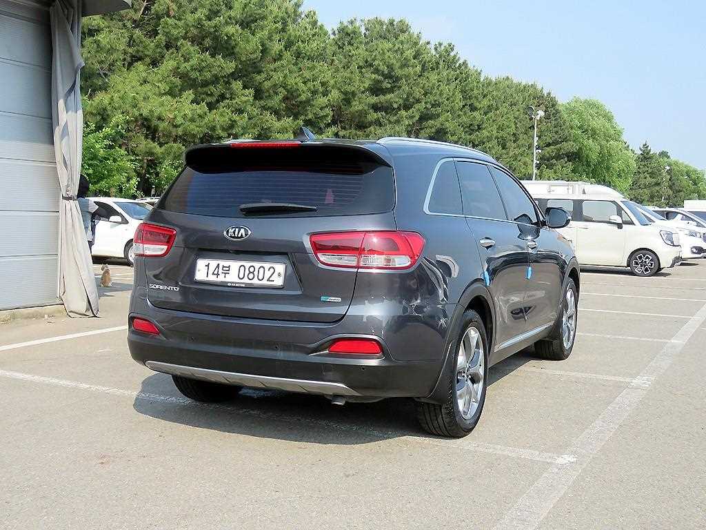 KIA Sorento - Vista 4