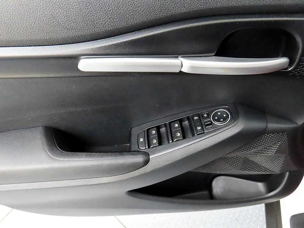 KIA Seltos - Vista 11