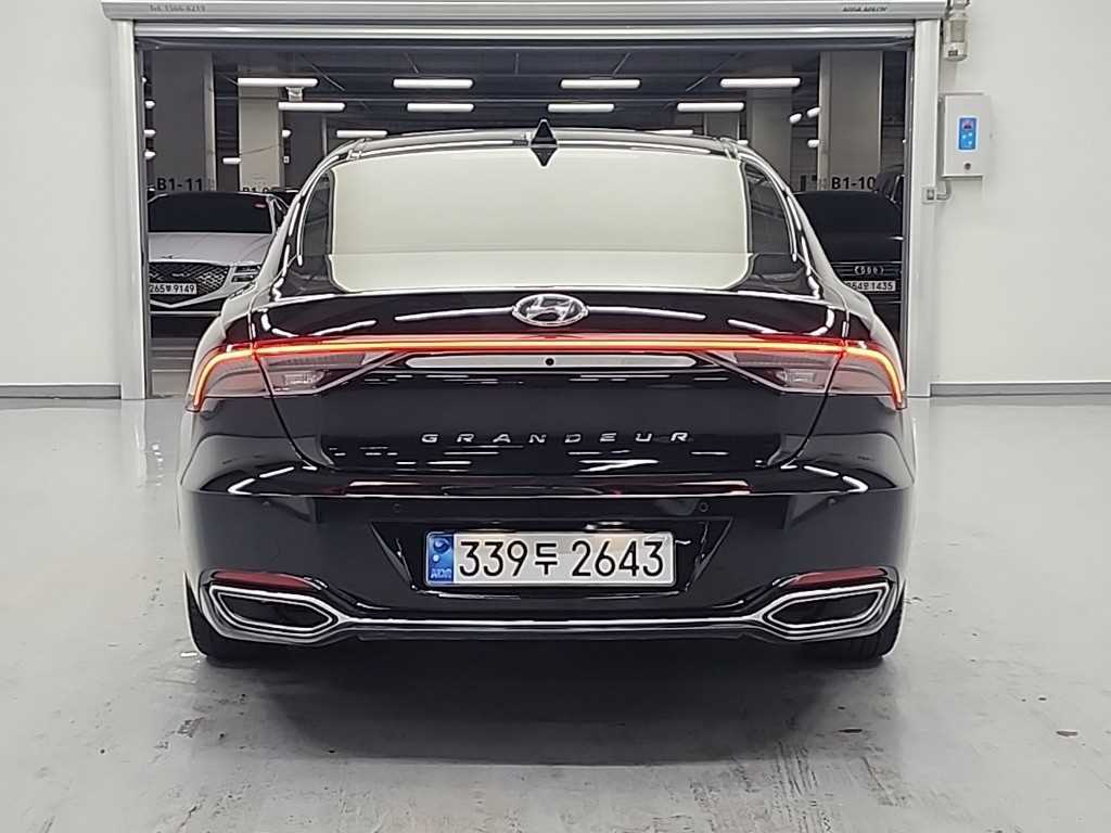 HYUNDAI Grandeur - Vista 3