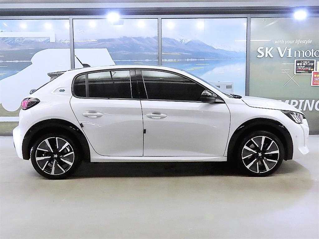 Peugeot 208 - Vista 3