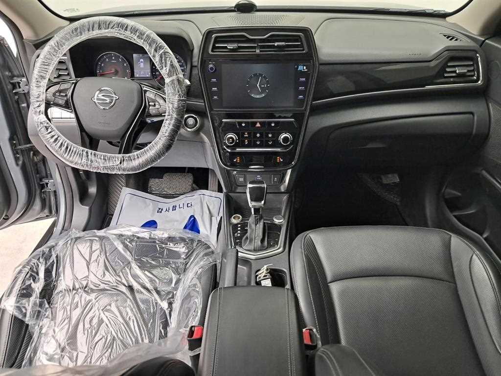 Ssangyong Tivoli - Vista 6