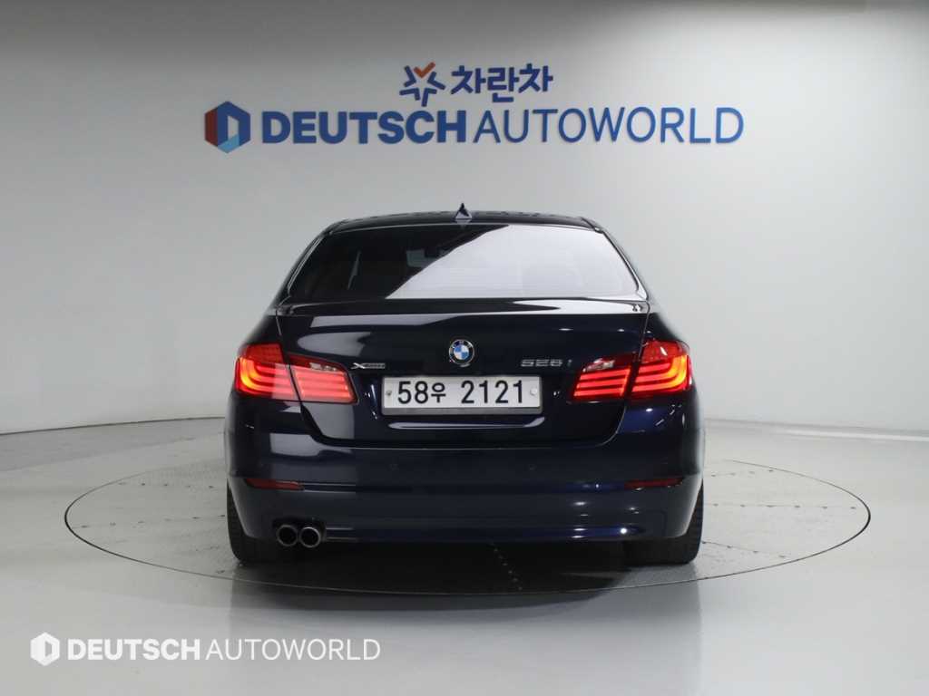 BMW 5 Series - Vista 4