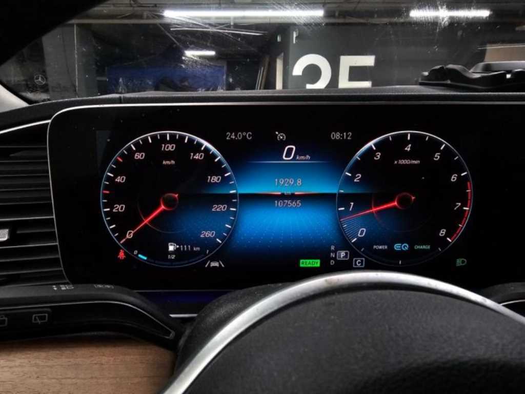 Mercedes Benz GLE Class - Vista 5