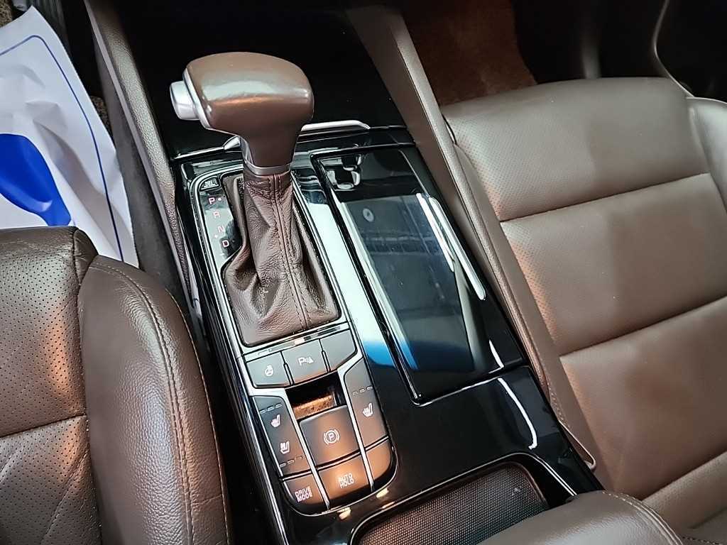 KIA K7 - Vista 8