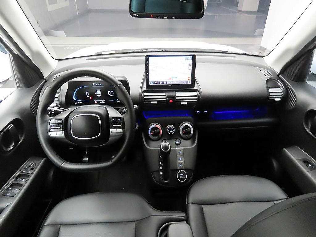 HYUNDAI Casper - Vista 8