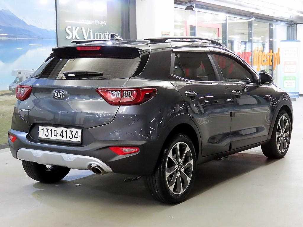 KIA Stonic - Vista 4