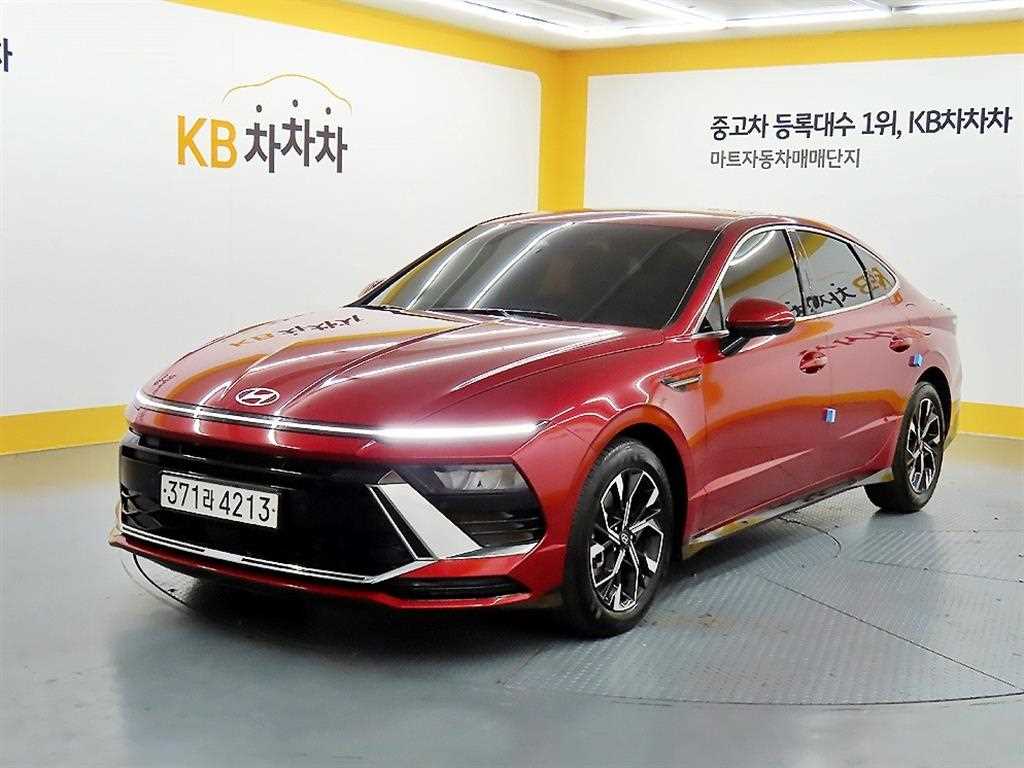HYUNDAI Sonata - Vista 2