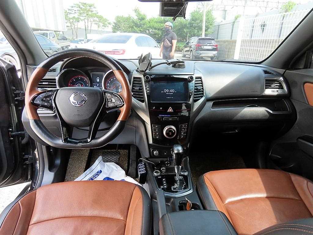Ssangyong Tivoli - Vista 7