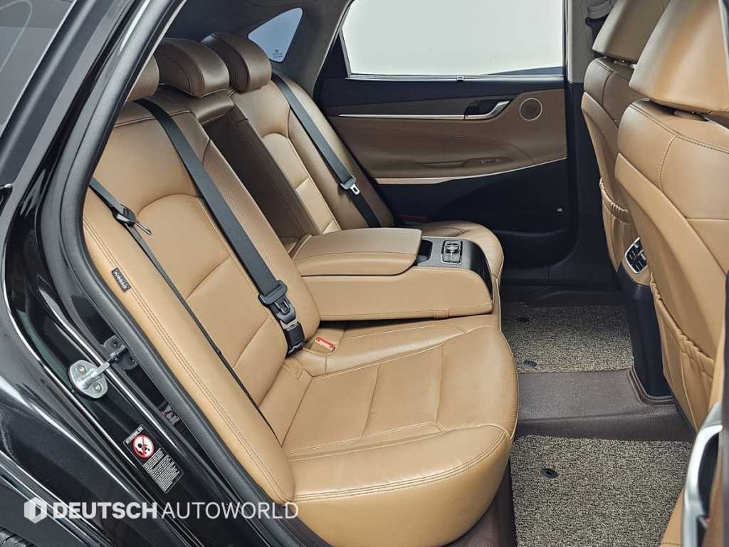 HYUNDAI Grandeur - Vista 12