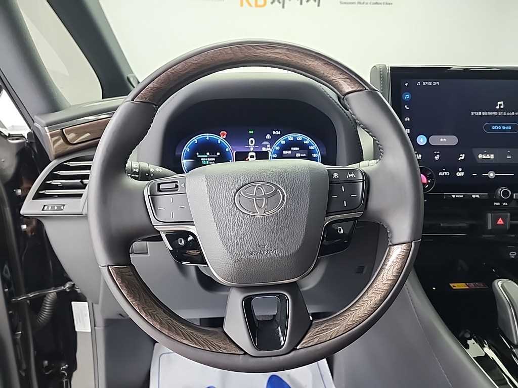 Toyota Alphard - Vista 9