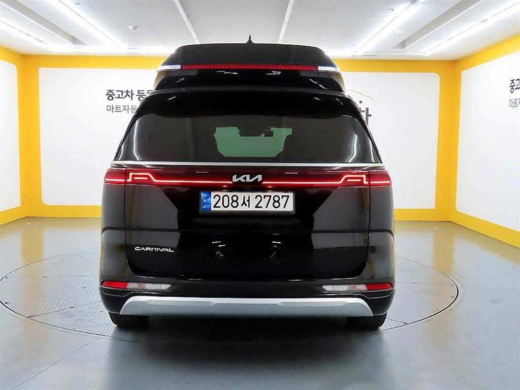 KIA Carnival - Vista 3
