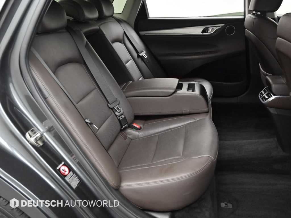 HYUNDAI Grandeur - Vista 12