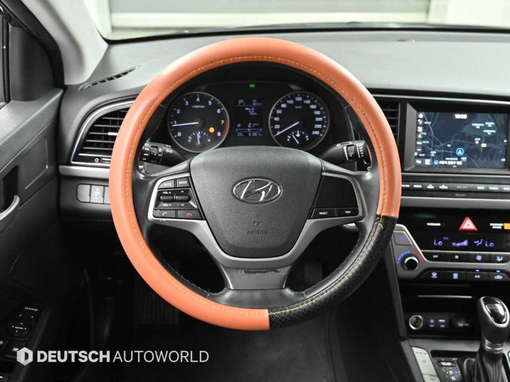 HYUNDAI Avante 2016 Negro - Importación desde Corea - HF Imports Iquique - Foto 13