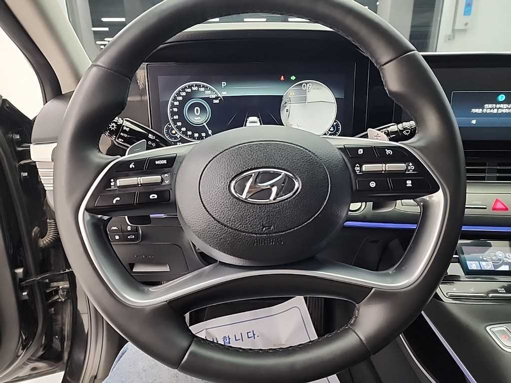 HYUNDAI Grandeur - Vista 9