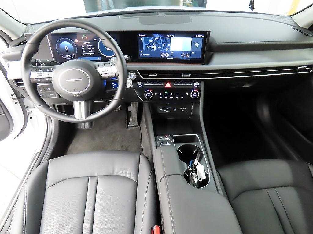 HYUNDAI Sonata - Vista 7