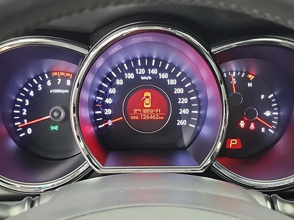 KIA K5 - Vista 6