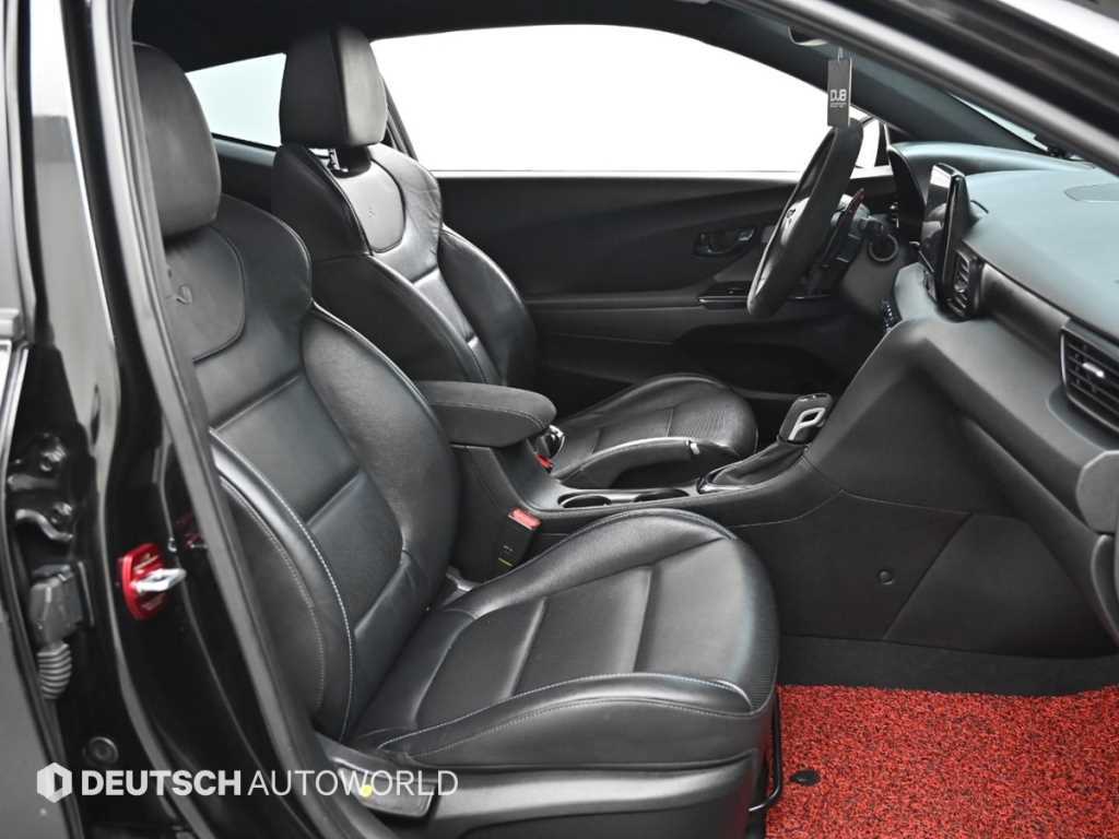 HYUNDAI Veloster - Vista 10