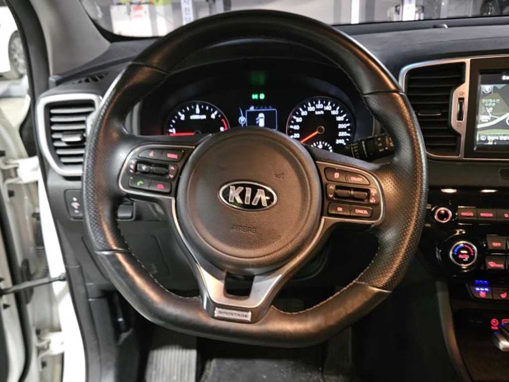 KIA Sportage - Vista 6