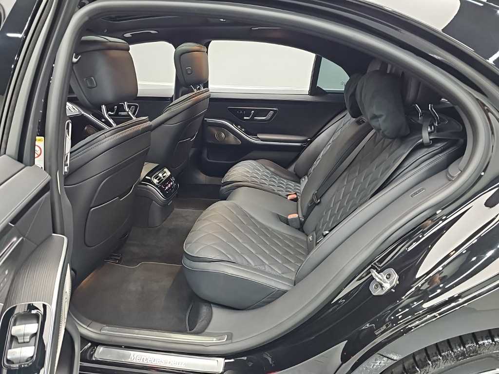 Mercedes Benz S Class - Vista 12