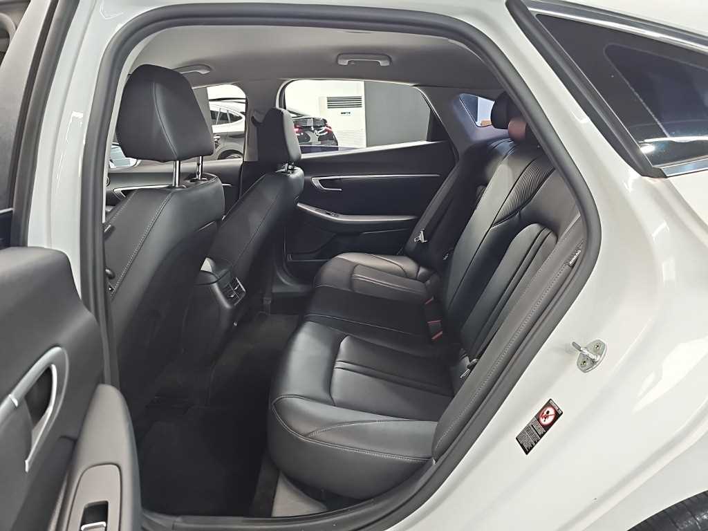 HYUNDAI Sonata - Vista 12