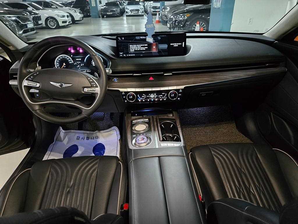 Genesis G80 - Vista 10