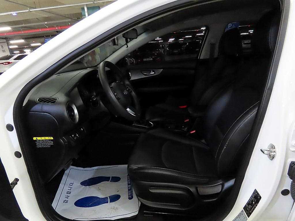 KIA K3 - Vista 6