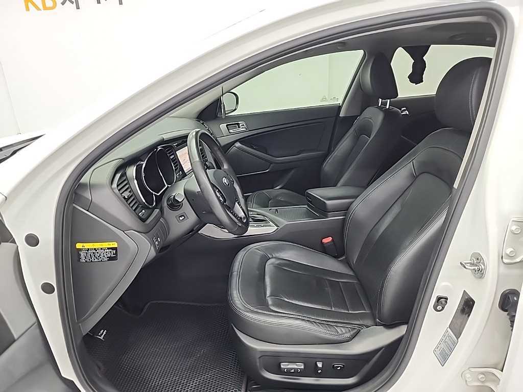 KIA K5 - Vista 11