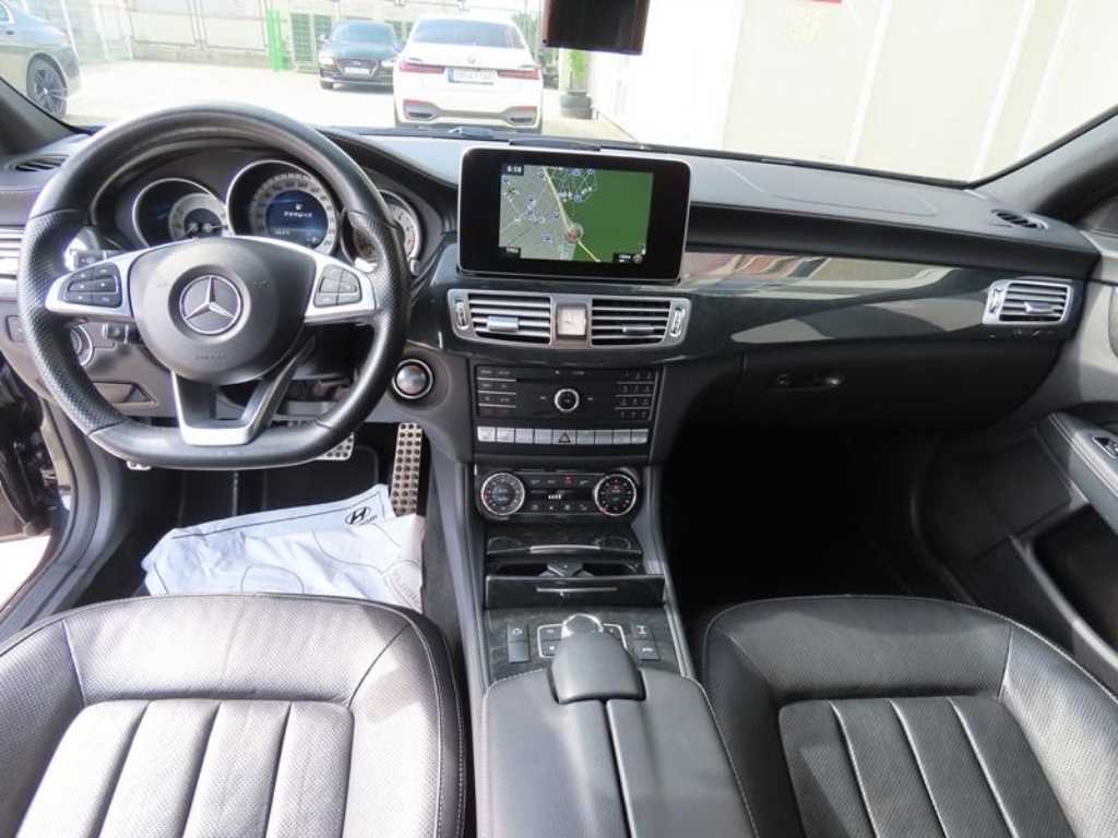 Mercedes Benz CLS Class - Vista 8