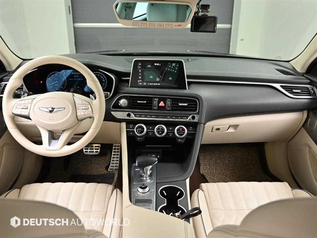 Genesis G70 - Vista 7