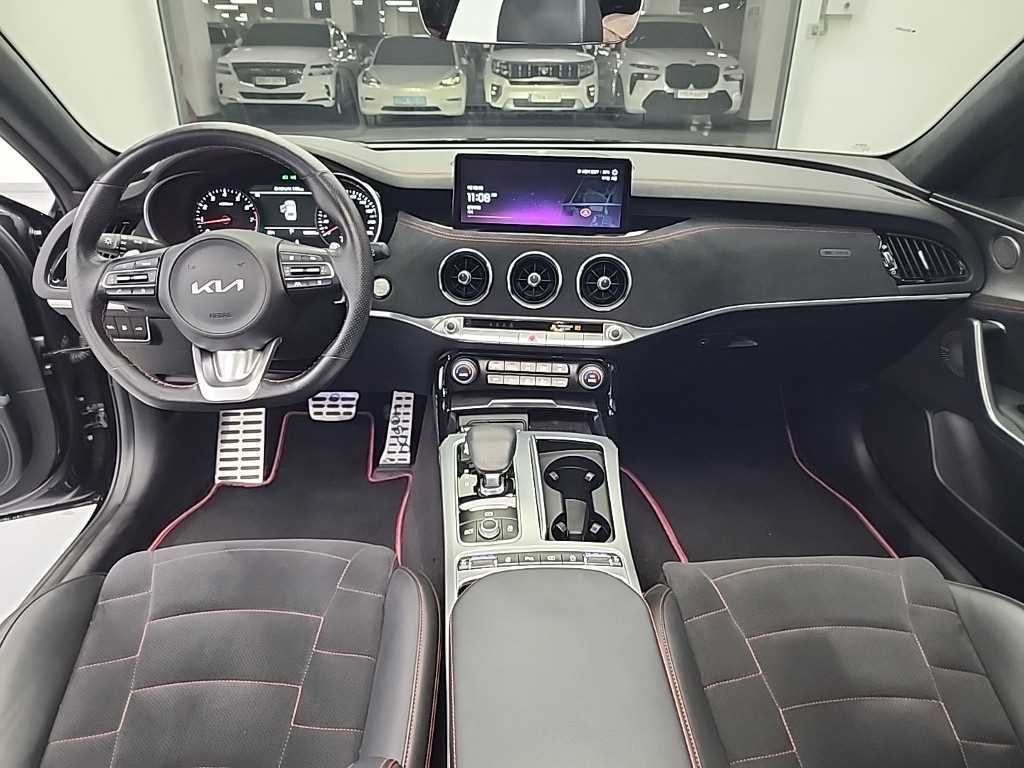 KIA Stinger - Vista 7
