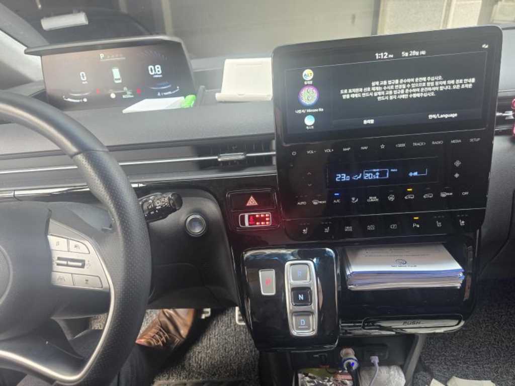 HYUNDAI Staria - Vista 11