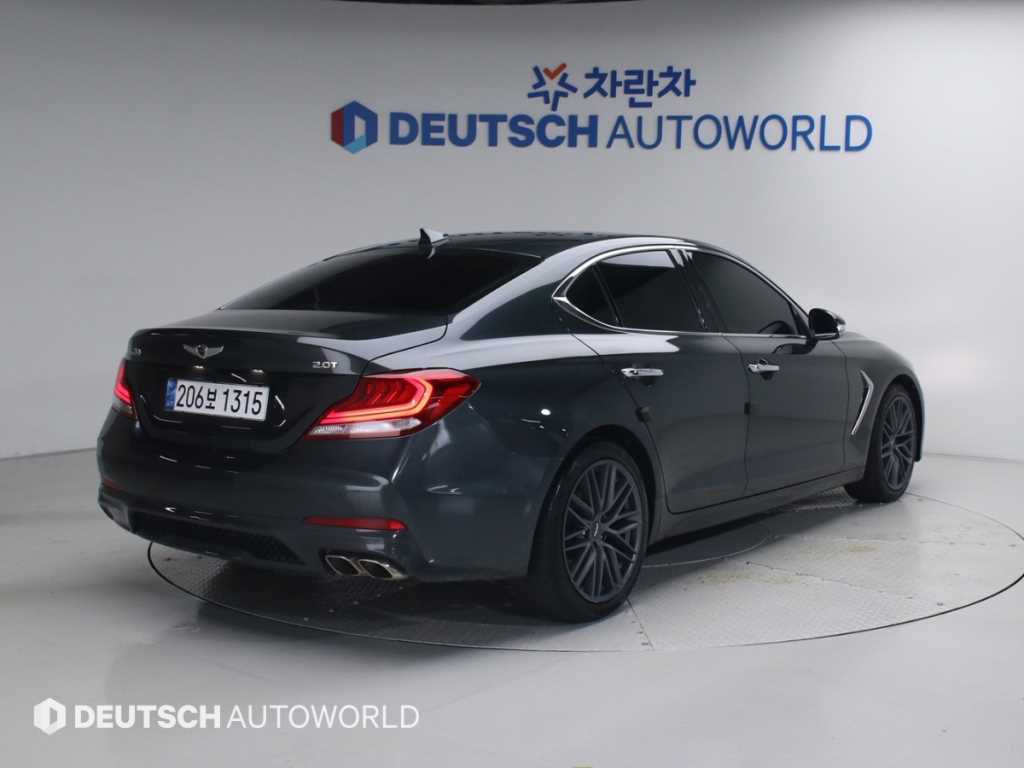Genesis G70 - Vista 2