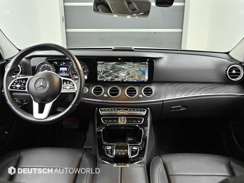 Mercedes Benz E class - Vista 7