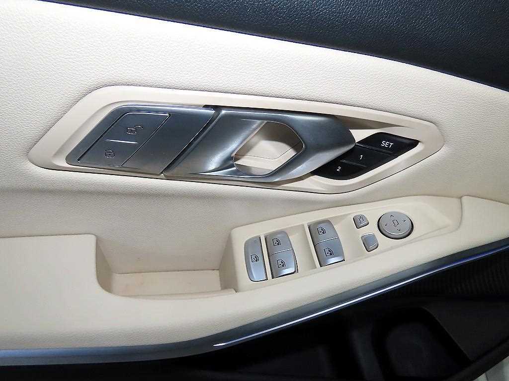 BMW 3 series 2022 Blanco - Importación desde Corea - HF Imports Iquique - Foto 13