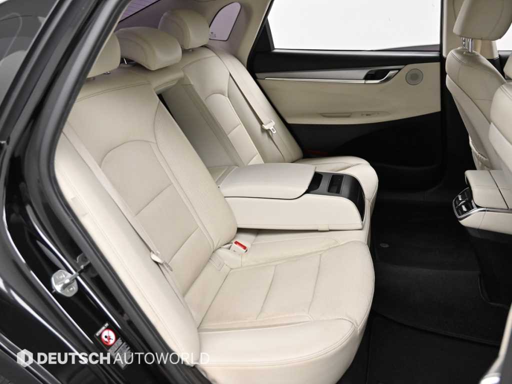 HYUNDAI Grandeur - Vista 10