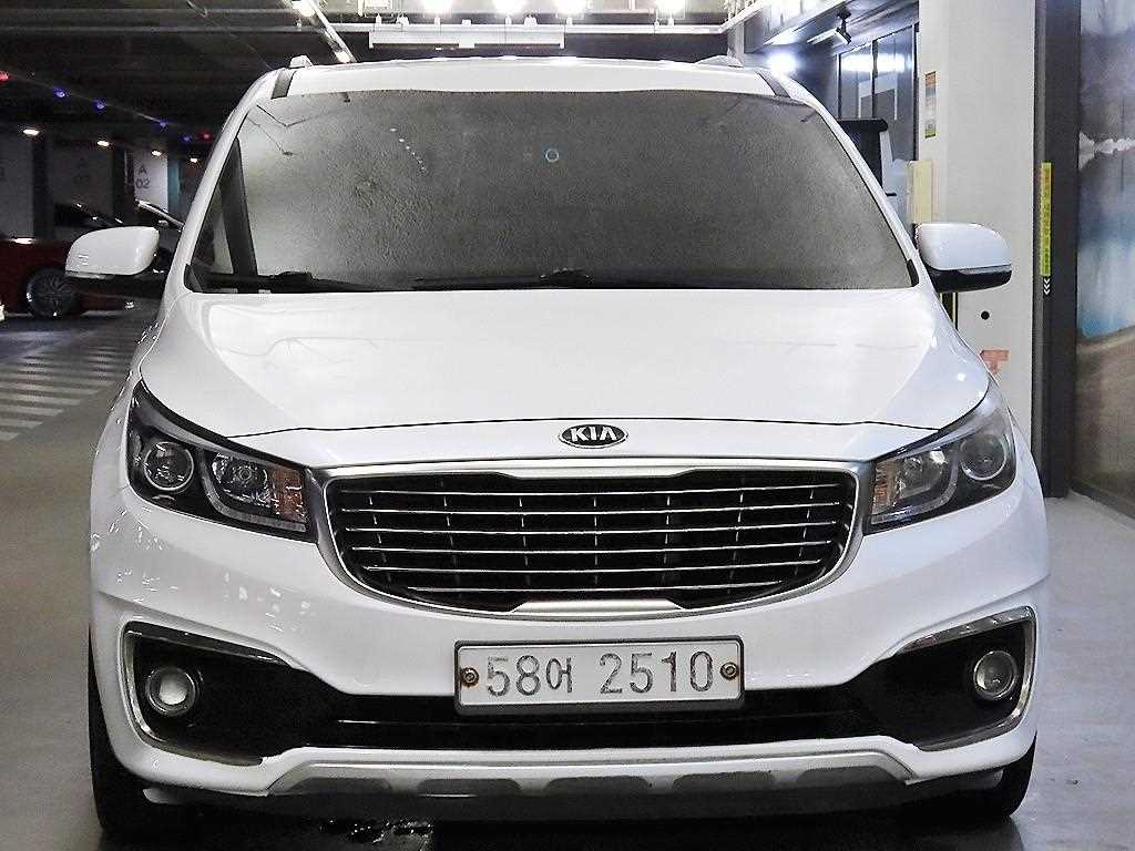 KIA Carnival - Vista 2