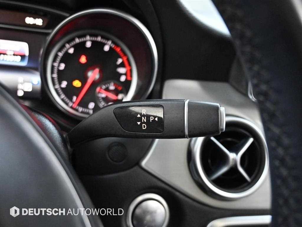 Mercedes Benz GLA Class - Vista 9