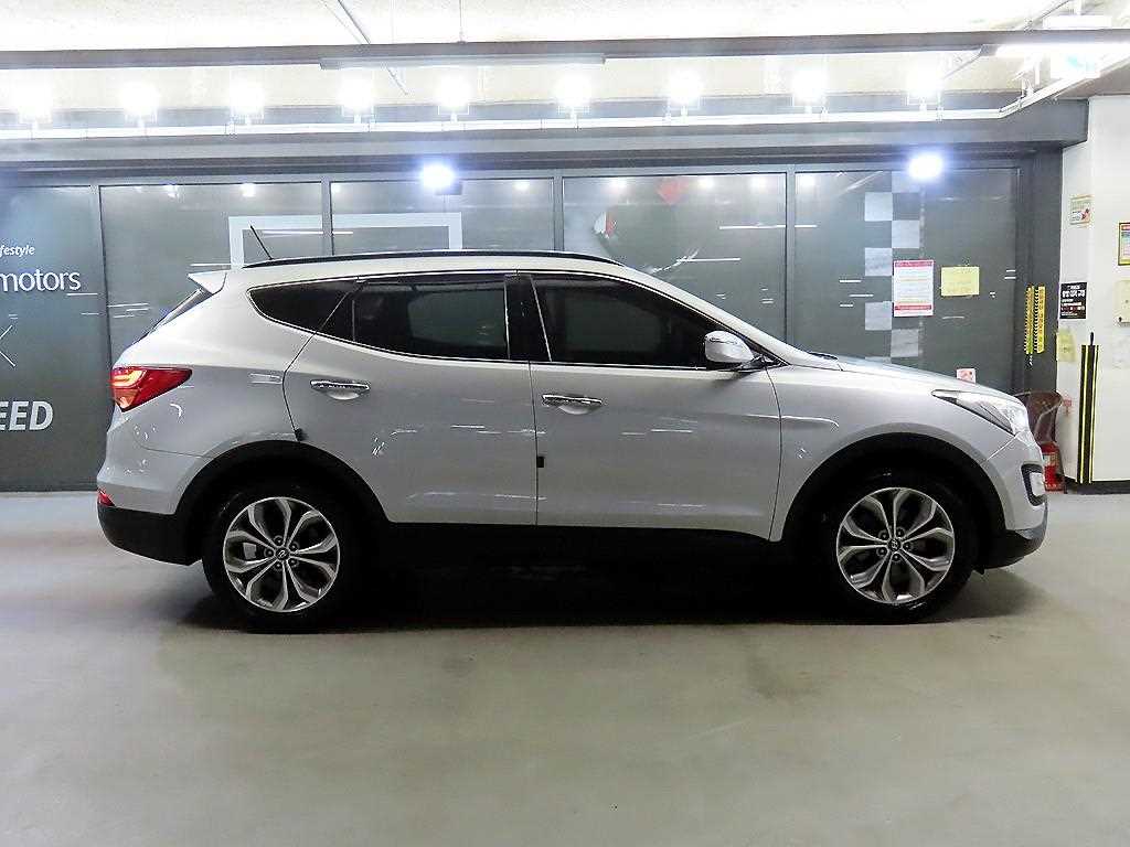 HYUNDAI Santa Fe - Vista 3