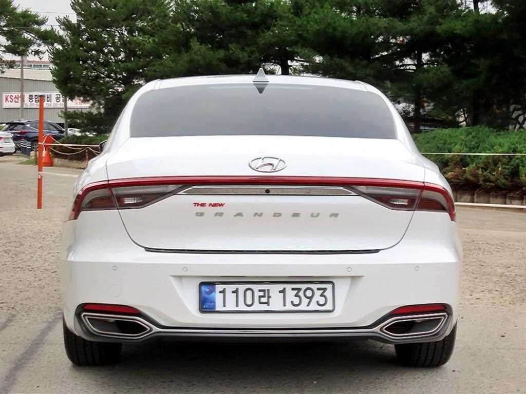 HYUNDAI Grandeur - Vista 4