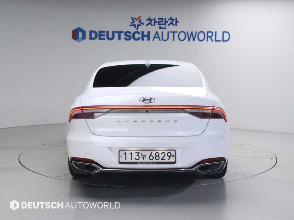 HYUNDAI Grandeur - Vista 4