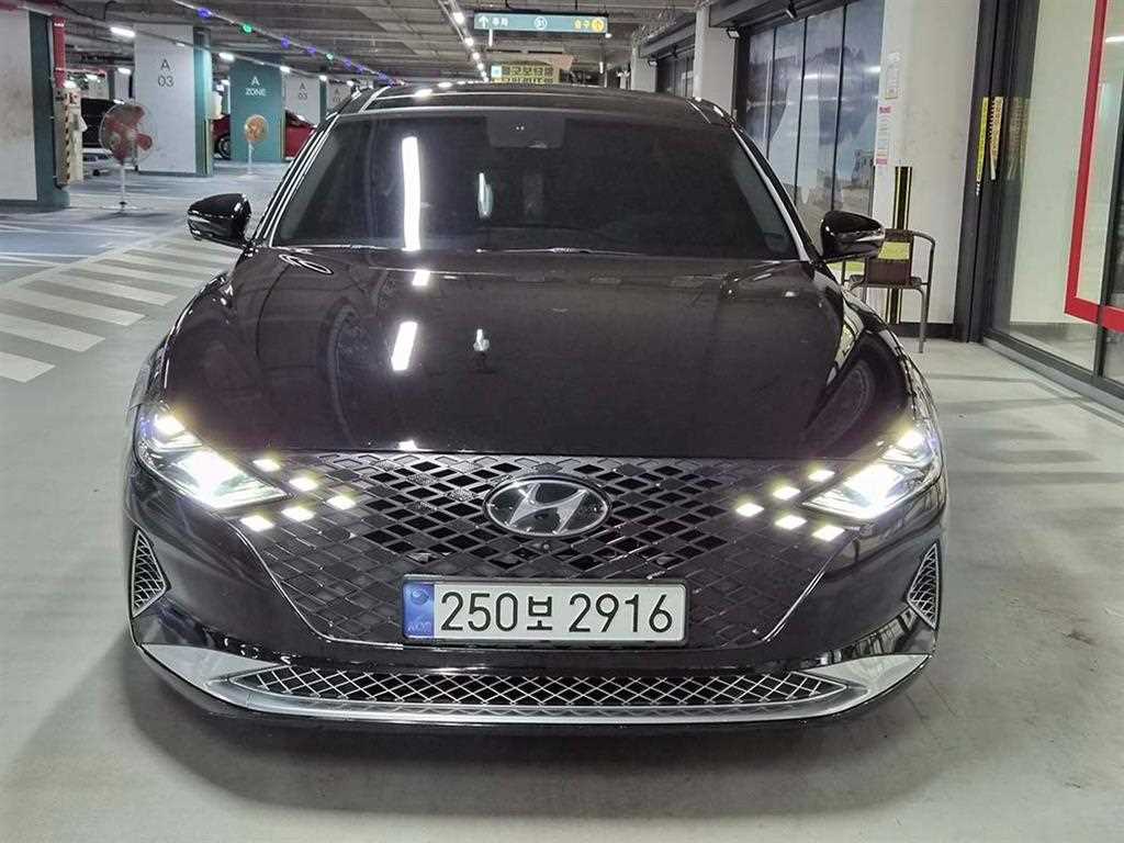 HYUNDAI Grandeur - Vista 2