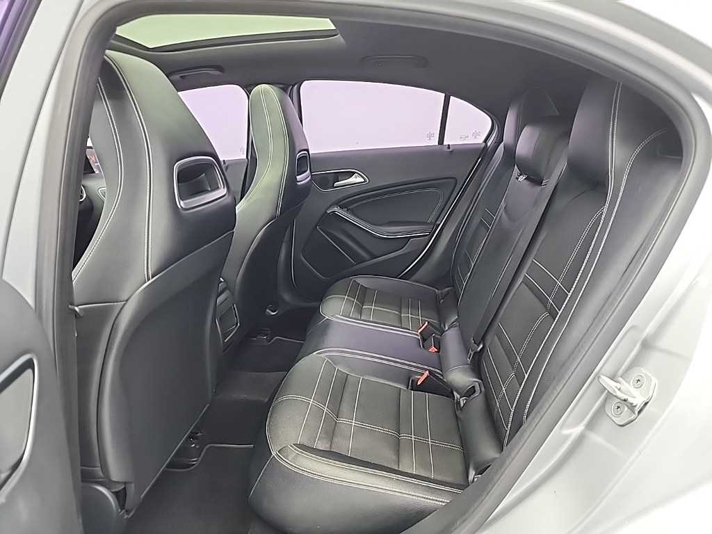 Mercedes Benz A Class - Vista 12