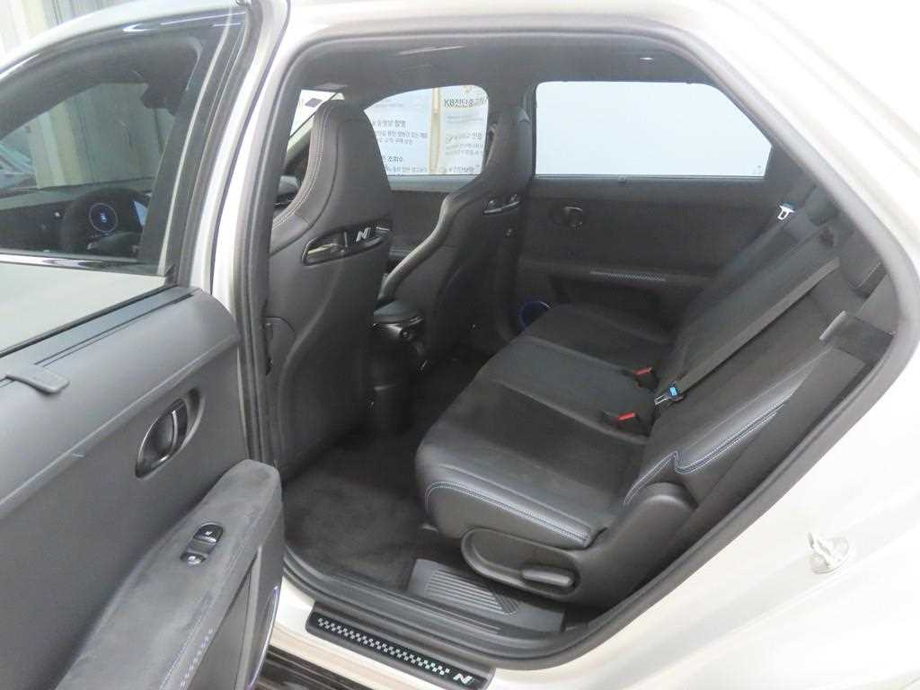 HYUNDAI Ioniq 5 - Vista 6