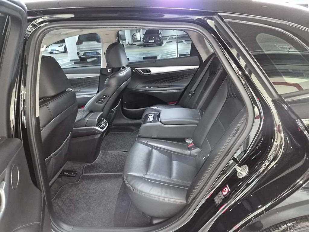 HYUNDAI Grandeur - Vista 7