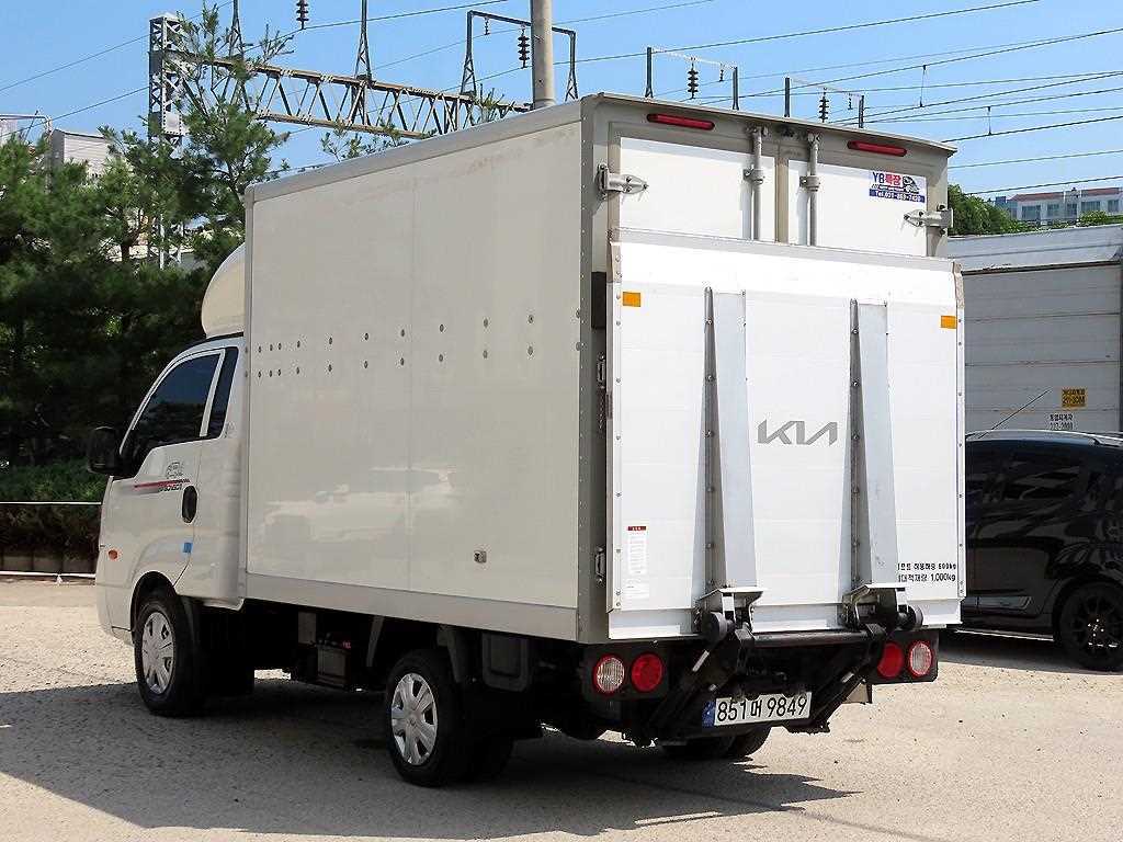 Small Truck Top_Integrated Top Powergate - Vista 3