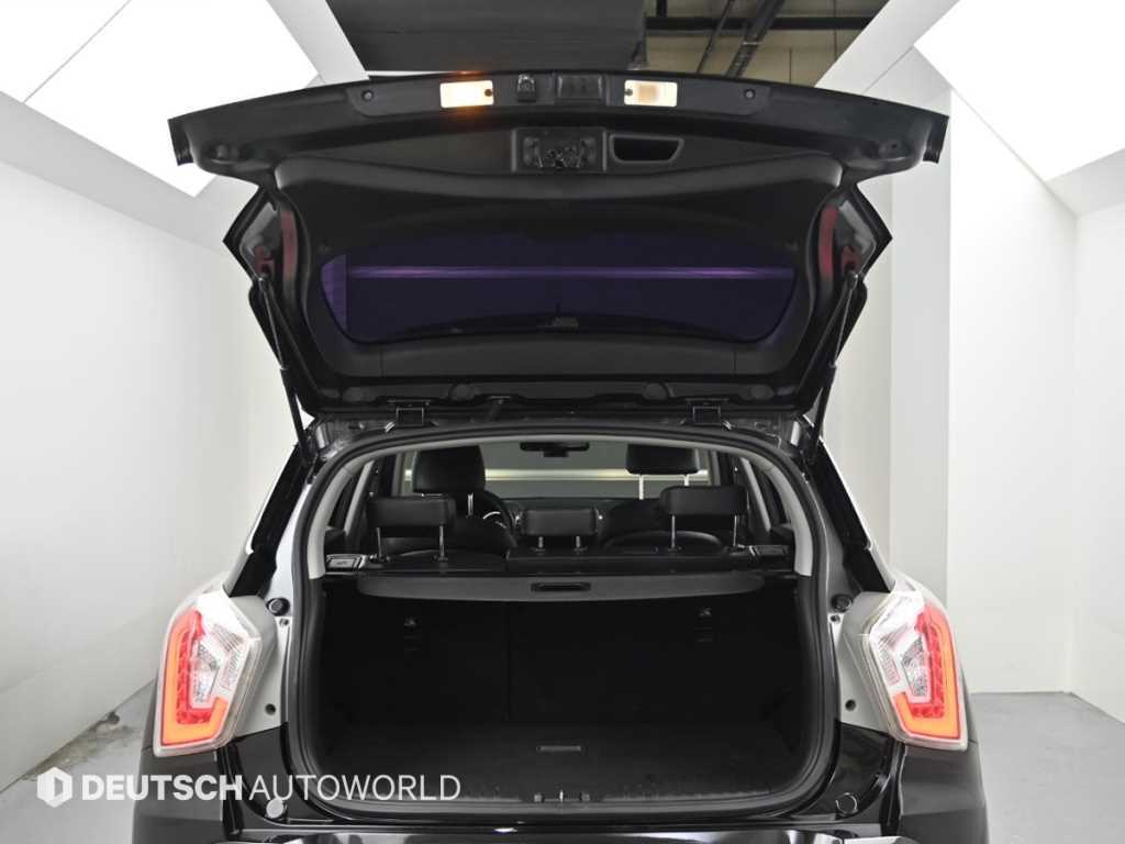 Ssangyong Tivoli 2017 Negro - Importación desde Corea - HF Imports Iquique - Foto 19
